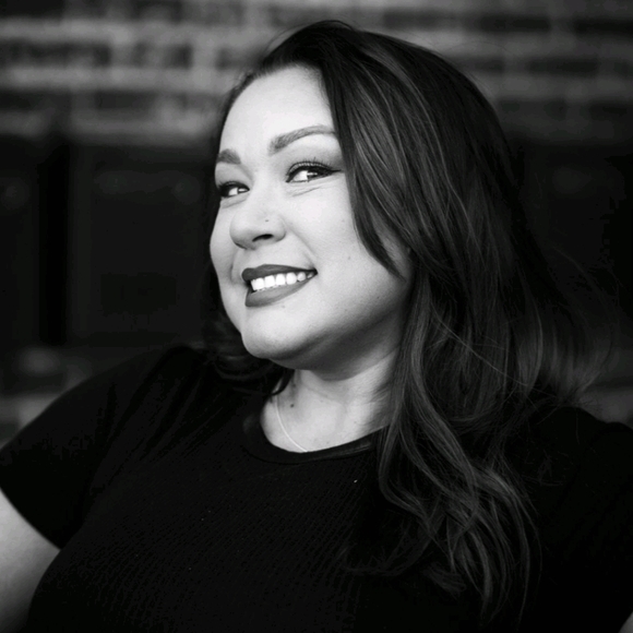 Meet your Posher, Jessa - Picture 2 of 2